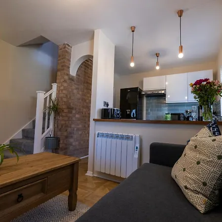 The Comfy House - Inc Free Parking, Smart Tv, Full Kitchen, Washing Machine - Winter Deal Hereford Extérieur photo